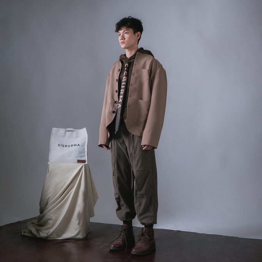 SISBURMA Corduroy Rectangle Hoodie - Image 6