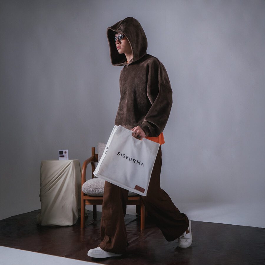 SISBURMA Corduroy Rectangle Hoodie - Image 10