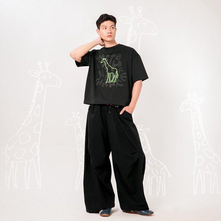Meet The New Giraffe Vol.3 Cropped Boxy T-Shirt - Image 12