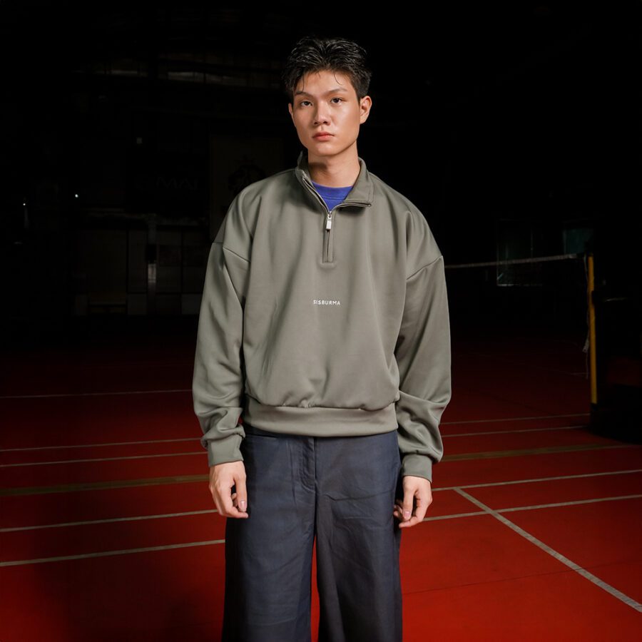 SISBURMA Classic Logo Cropped Half-Zip Sweatshirt - Image 13