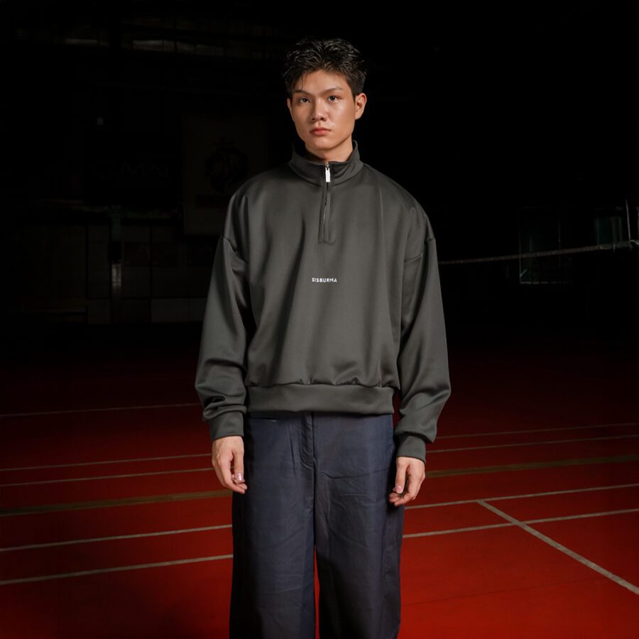 SISBURMA Classic Logo Cropped Half-Zip Sweatshirt - Image 14