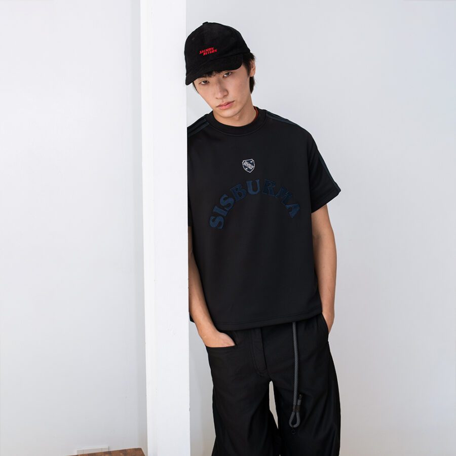 SISBURMA Salmon Run Retro Track Cropped Tee - Image 9