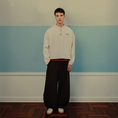 SISBURMA Boxy Cropped Henley Shirt