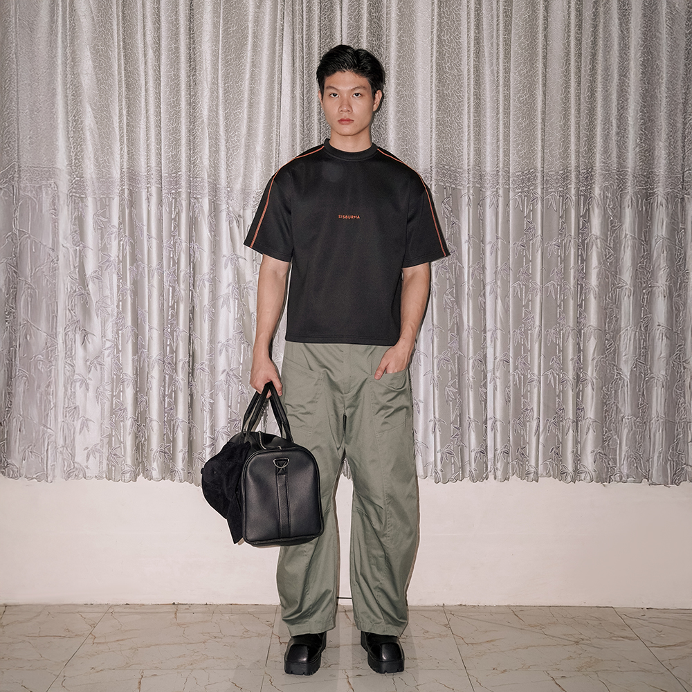 SISBURMA Classic Overlocked Cropped Tee - Image 6