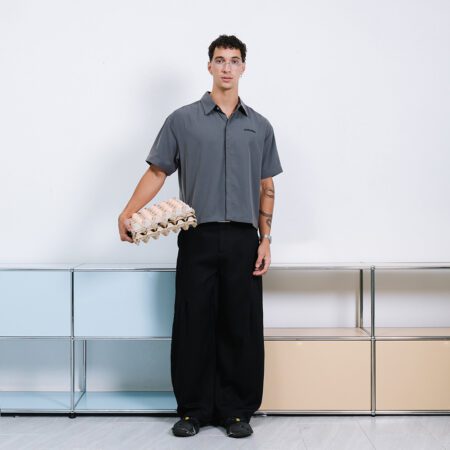 SISBURMA Minimal Arch Cropped Shirt